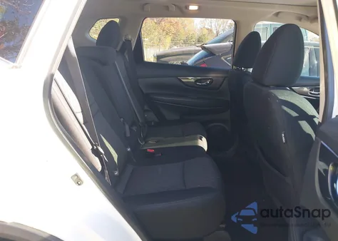 2017 Nissan Rogue Sv z USA, uszkodzony, nr VIN 5N1AT2MT6HC758250